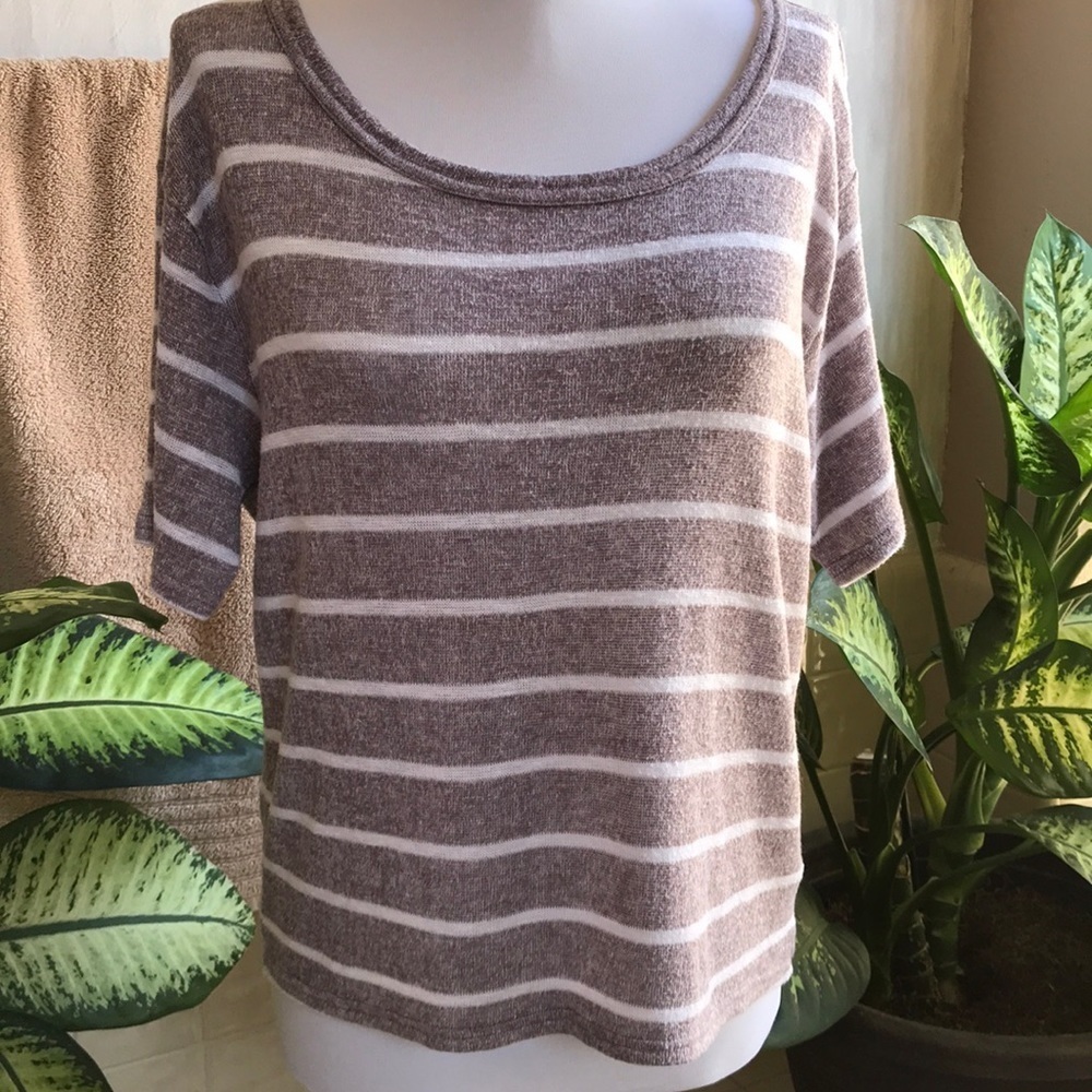 Tan and cream striped top